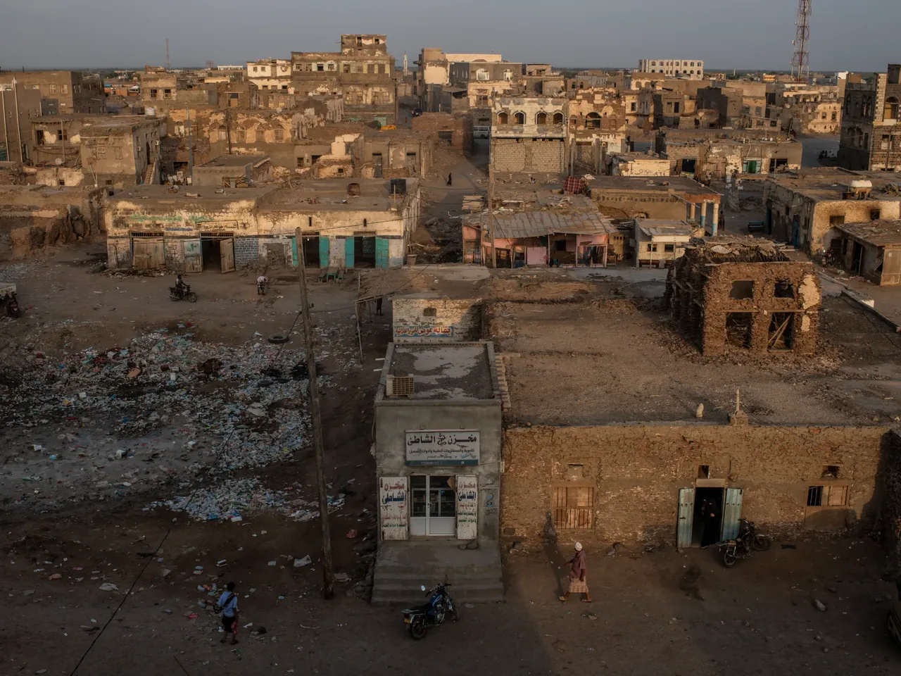 Yemen'de Şiddetli Çatışma: Stratejik Tepeler Geri Alındı